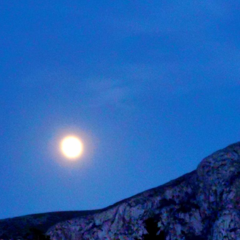 Vollmondgedanken 🌕 – Es gut sein lassen 🧡
